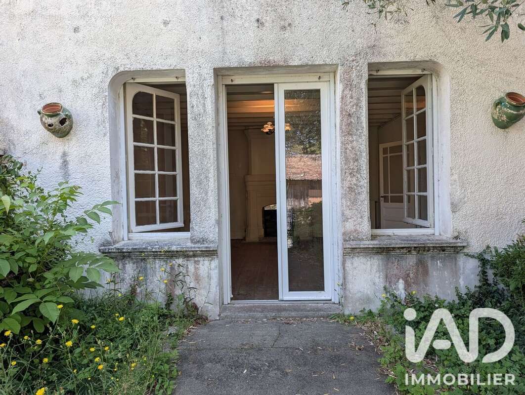 Maison 186 m² à Nerac  - photo 2