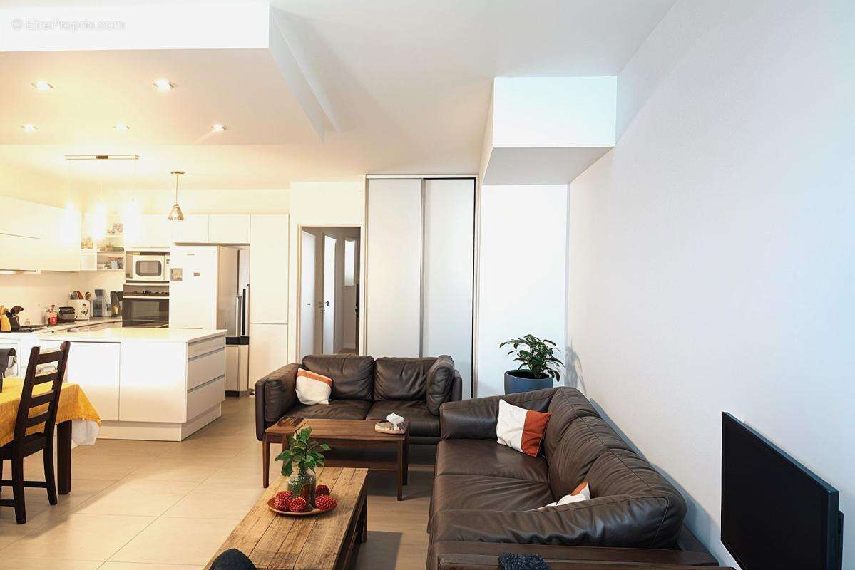 Appartement à IVRY-SUR-SEINE