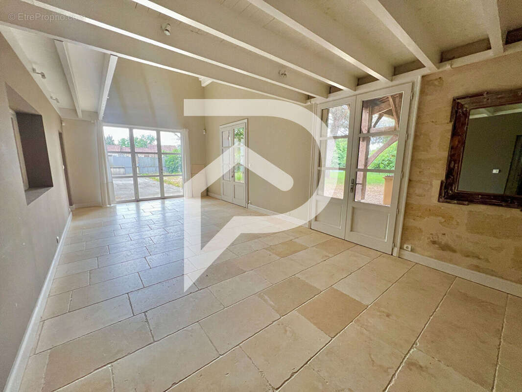 Maison à SAINT-DENIS-DE-PILE