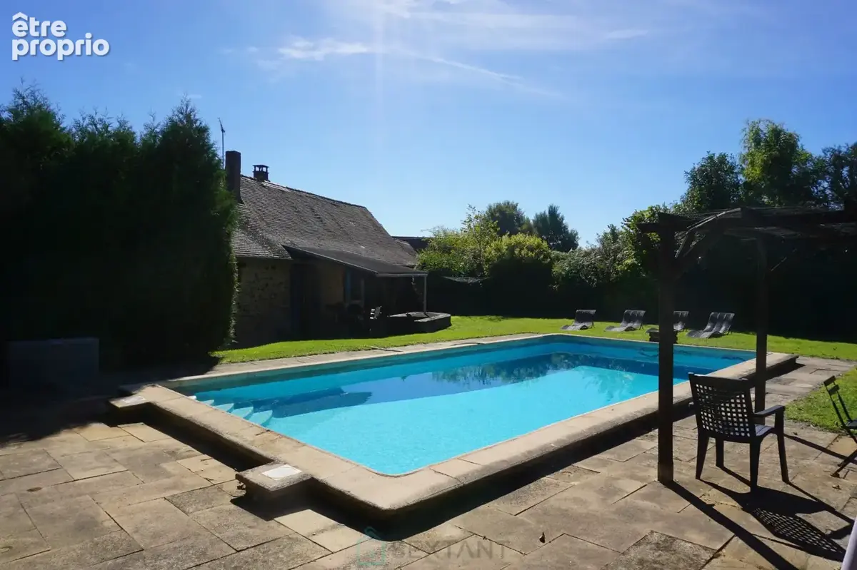 Charmant ensemble immobilier avec deux maisons et piscines au coeur du Périgord vert. - photo 3