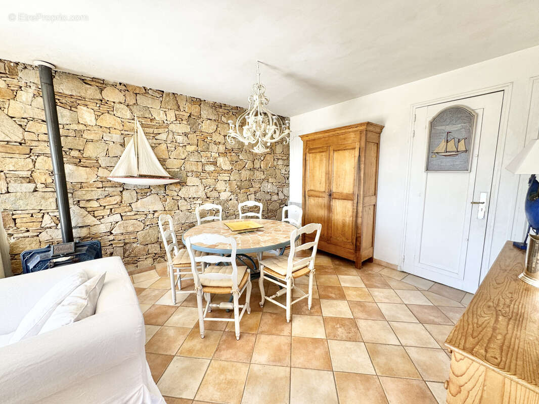 Maison à LA CROIX-VALMER