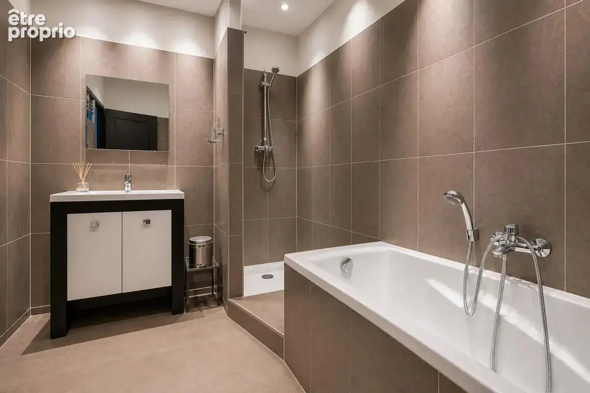 Maison du XVIIIe siècle 8 pièces 339 m² à Saint-Bauzély - photo 15