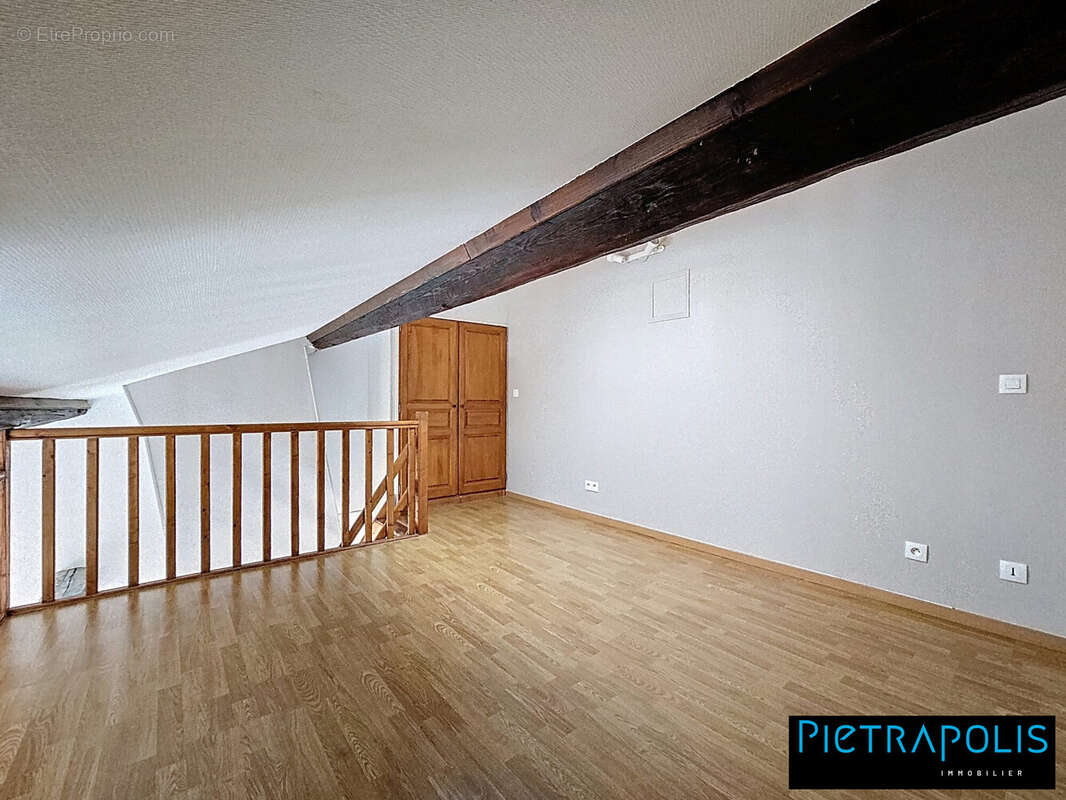 Appartement à SAINT-GERMAIN-AU-MONT-D&#039;OR