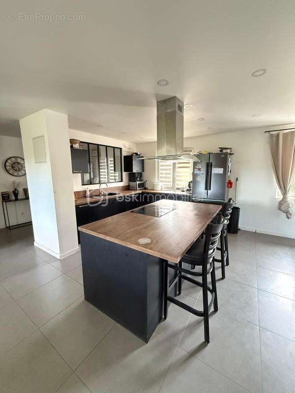 Maison à VILLEFONTAINE