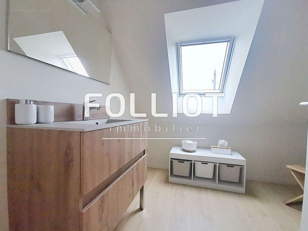 Maison à JULLOUVILLE