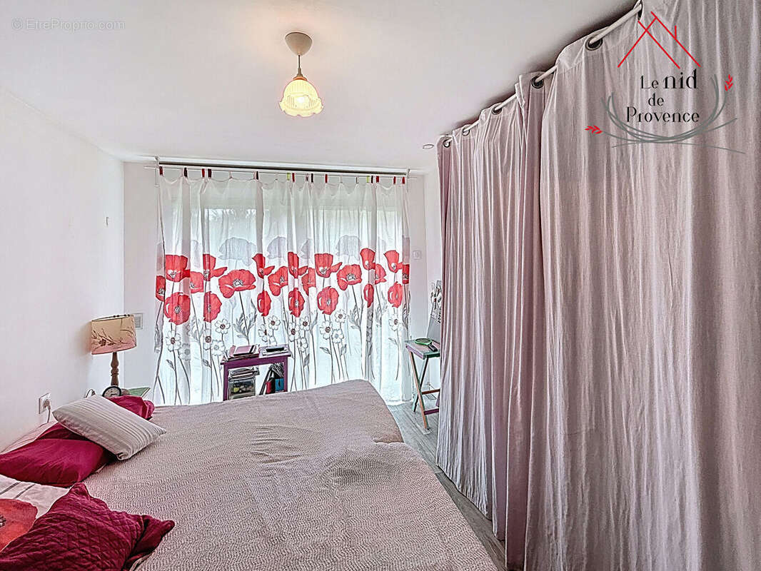 Maison à PERNES-LES-FONTAINES