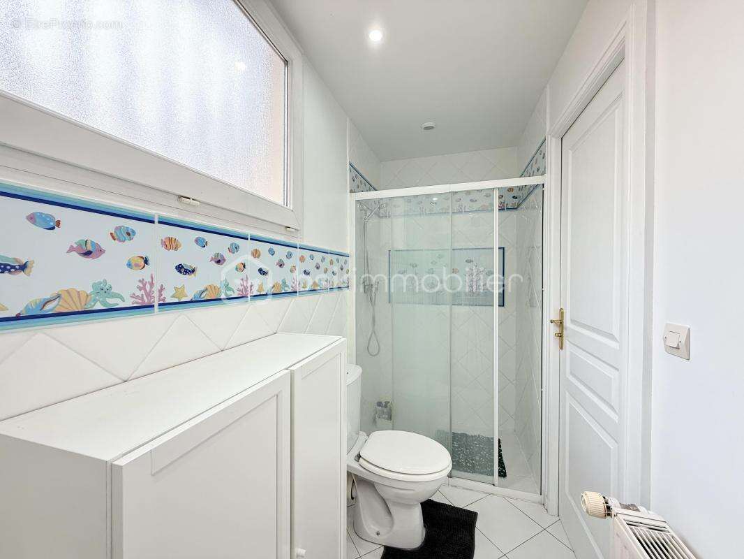 Maison non mitoyenne  106m²  6 pièces édifiée sur une parcelle de 270m² avec jardin et dépendances aux portes de paris - photo 8