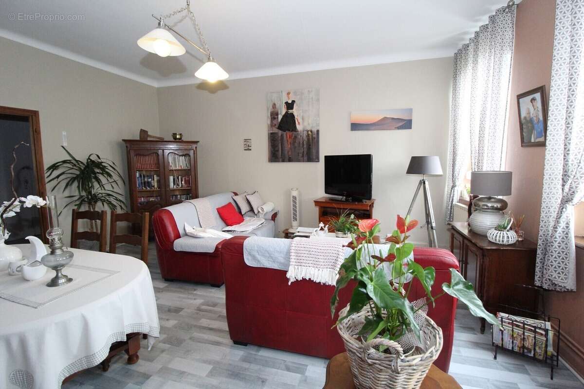 Appartement à MORHANGE