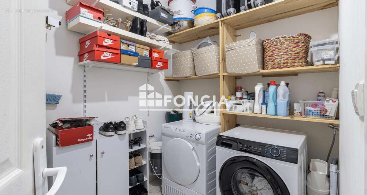 Appartement à PORT-DE-BOUC