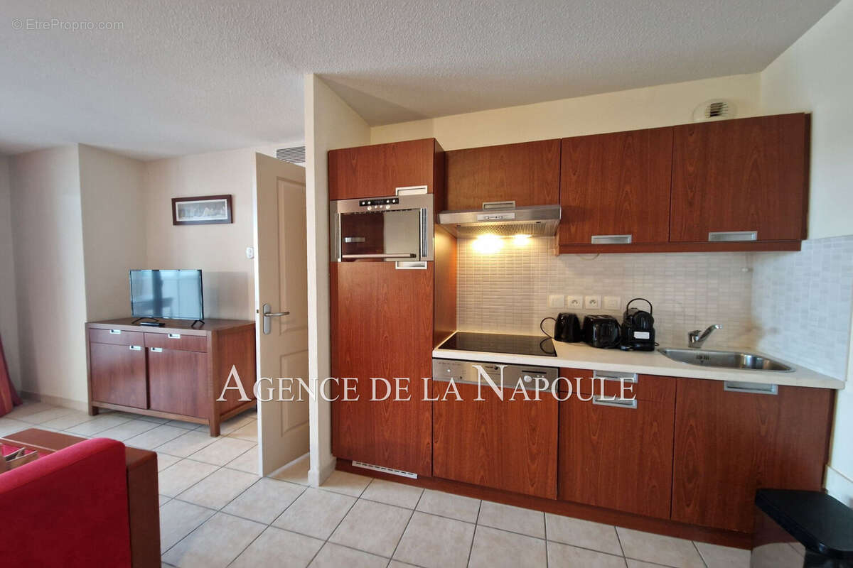 Appartement à MANDELIEU-LA-NAPOULE