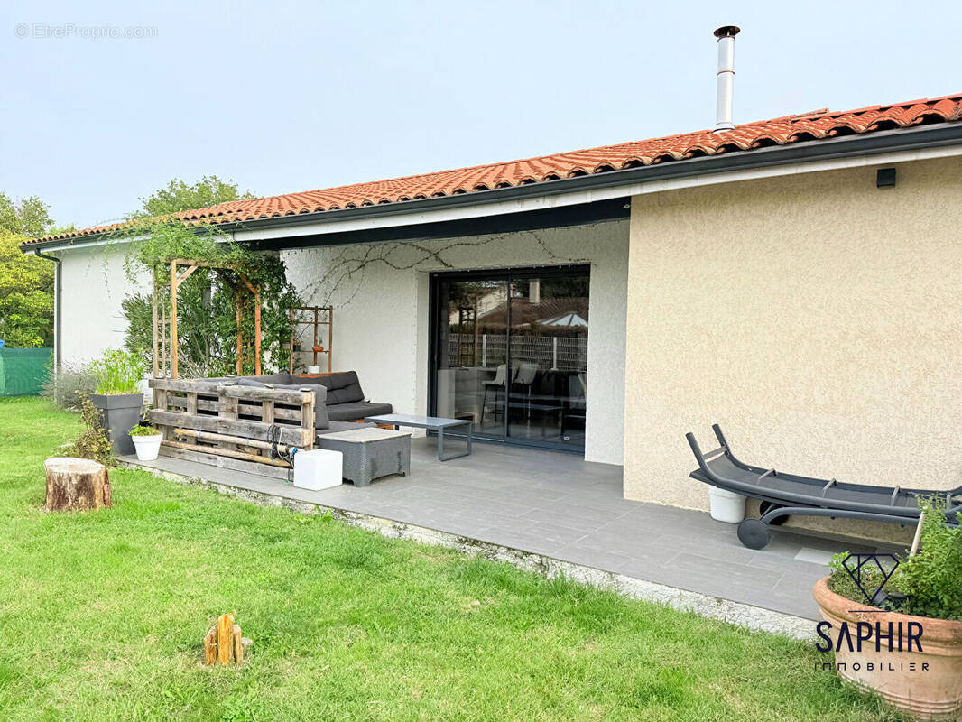 Maison à SAINT-JORY