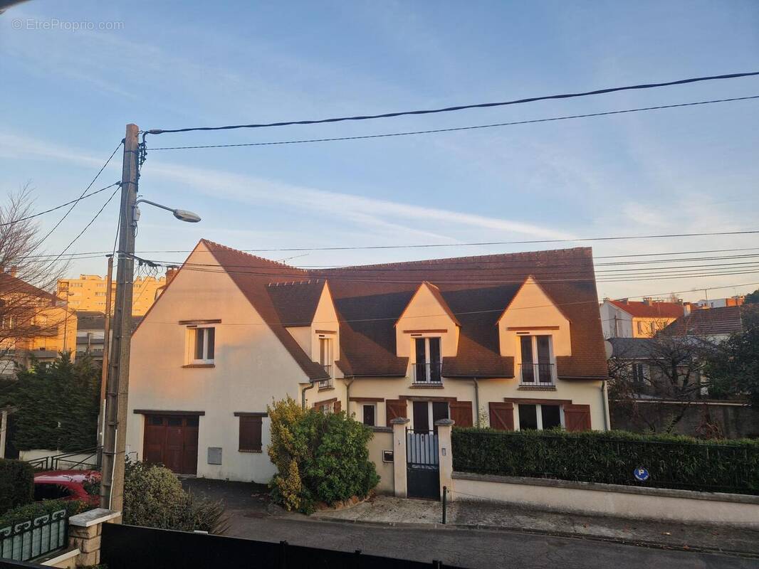 Photo 1 - Maison à NEUILLY-SUR-MARNE