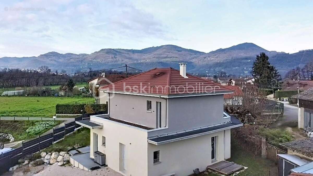 Maison à TULLINS