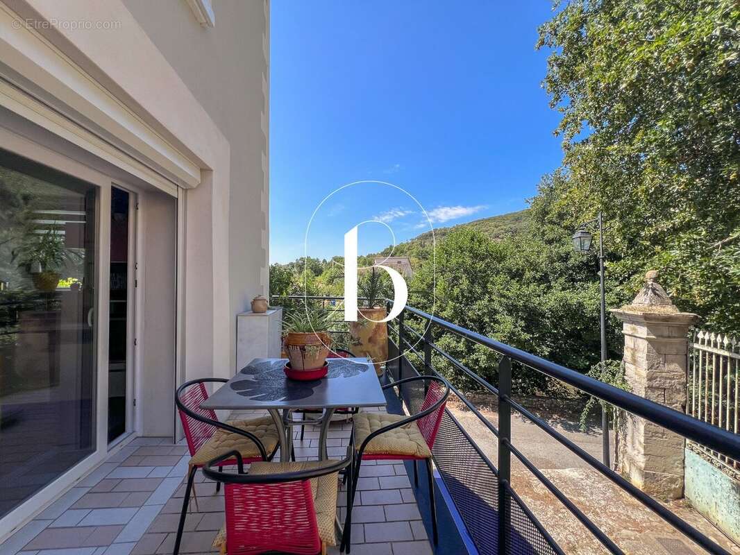 Maison 109 m² à Saint-Sauveur-De-Cruzieres  - photo 29