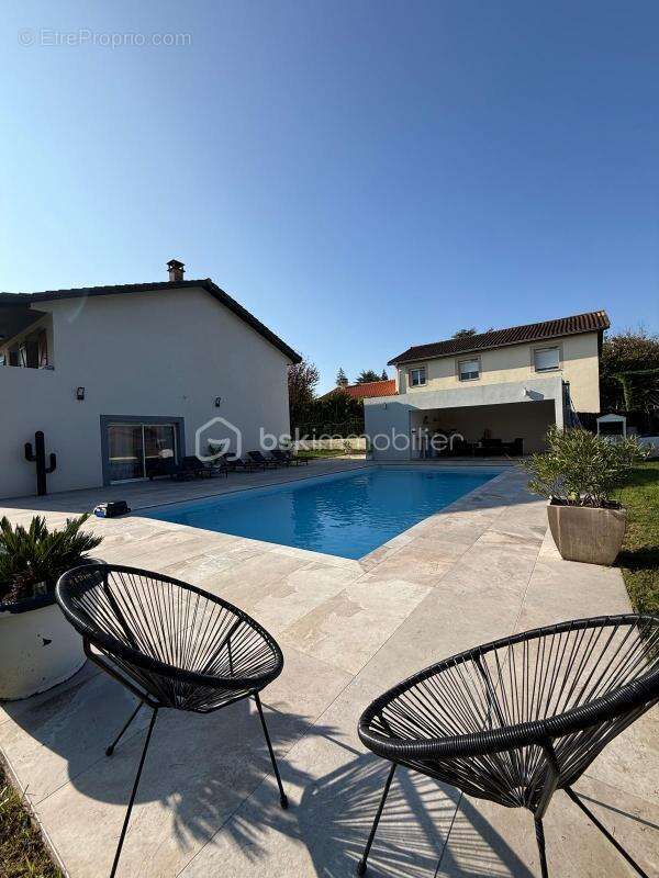 Maison à VILLEFONTAINE