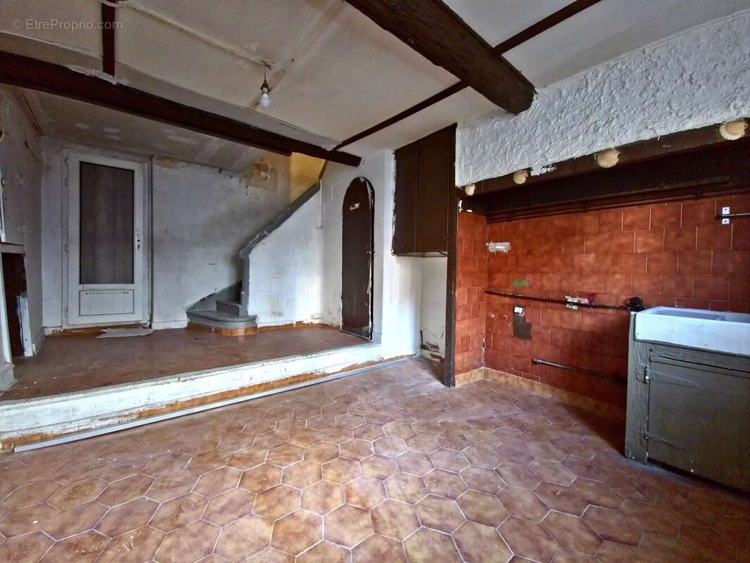 Appartement à MARSEILLE-3E