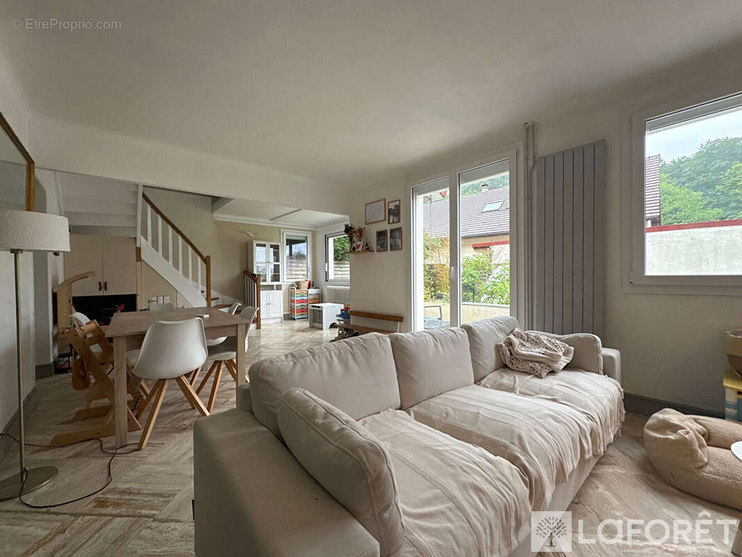 Maison à GIF-SUR-YVETTE