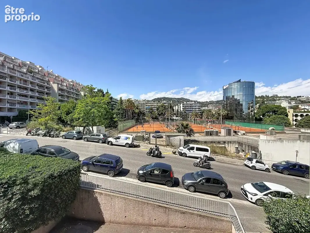 Vente NUE PROPRIETE - Nice / Gorbella - 4 Pièces - Terrasses - Vue Verdure - photo 10