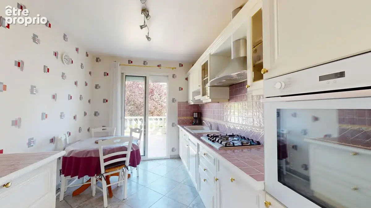Maison Les Clayes Sous Bois 6P 120 m2, sous sol total - photo 3