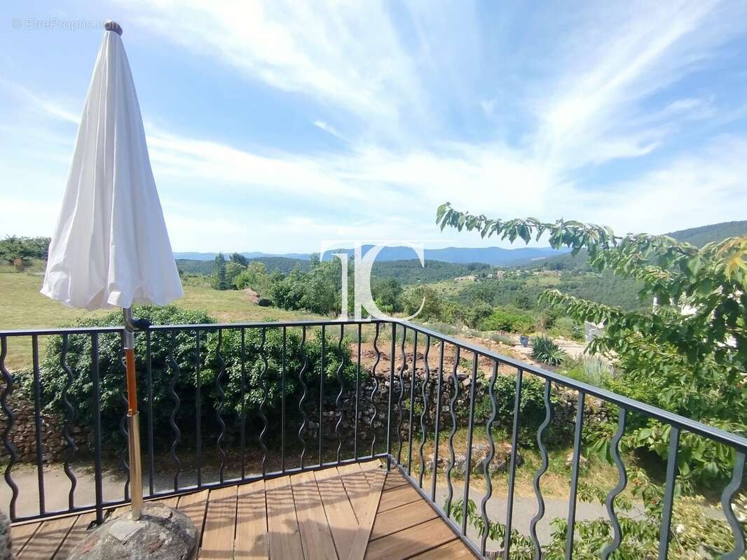 Exclusivité  authentique maison de hameau en pierre avec deux jardins attenants * car port * 10 minuters des commodites * - photo 32
