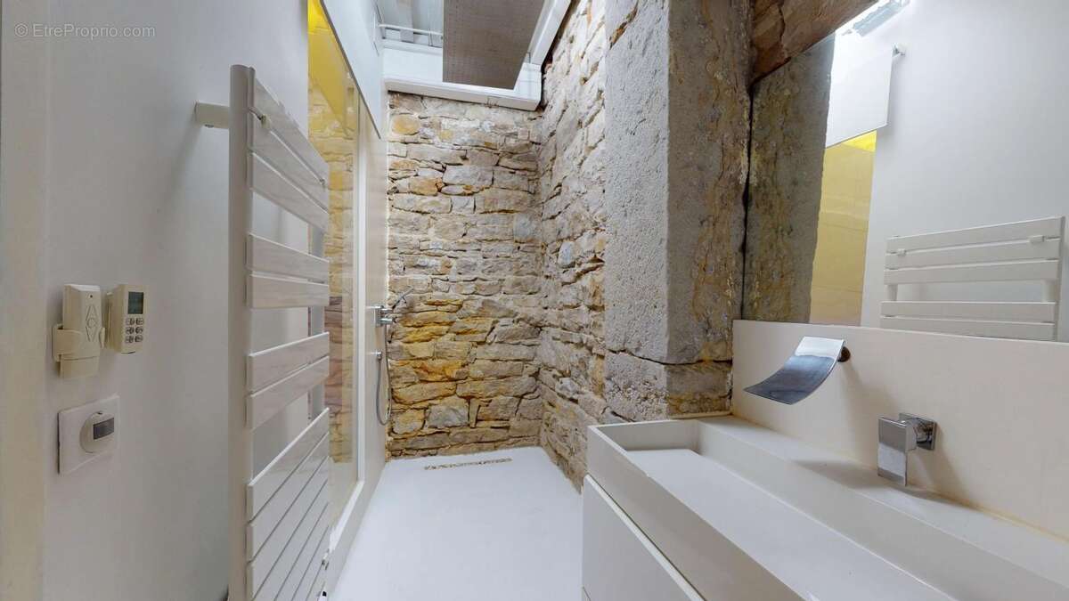 Appartement à LYON-1E