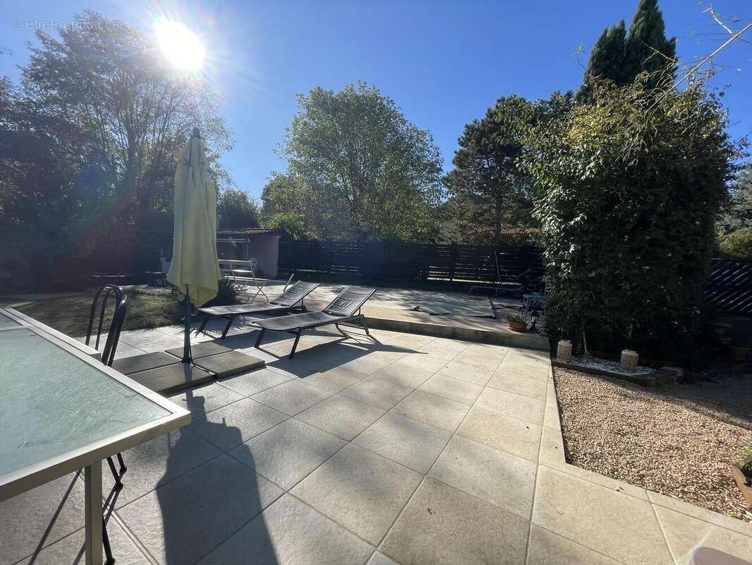 Photo 4 - Maison à LA TOUR-DE-SALVAGNY