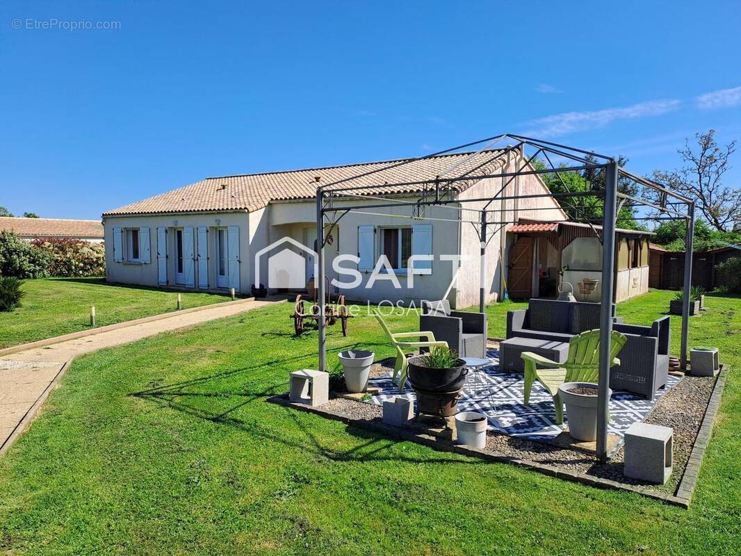 Photo 1 - Maison à LAIROUX