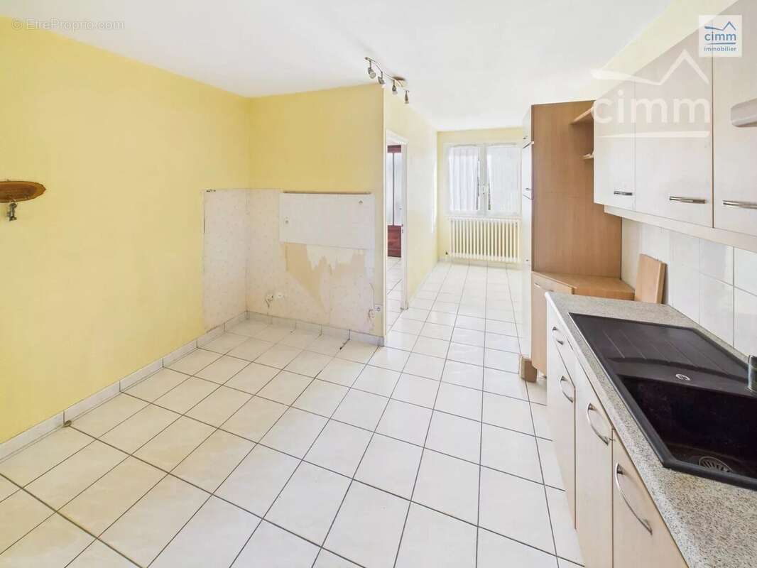 Maison à BOURG-DES-COMPTES