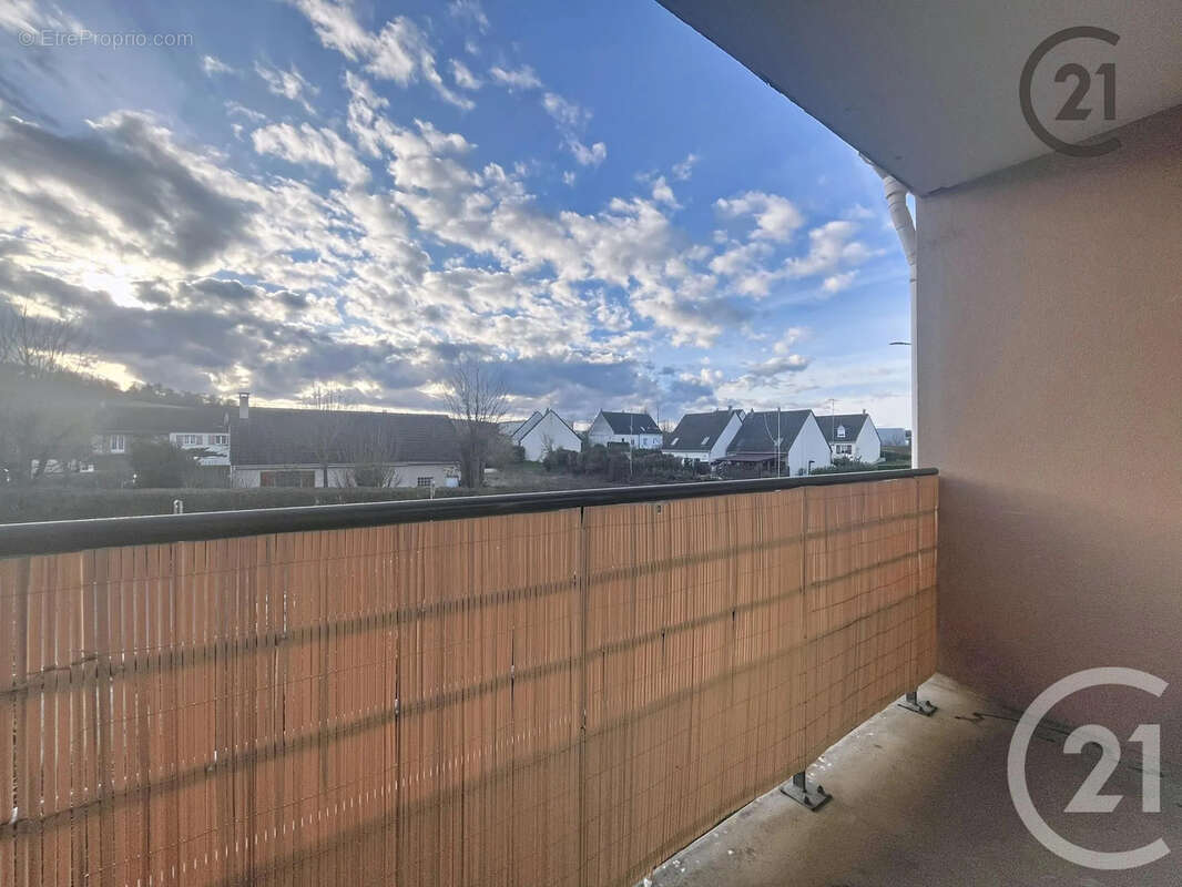 Appartement à VILLENEUVE-SUR-YONNE