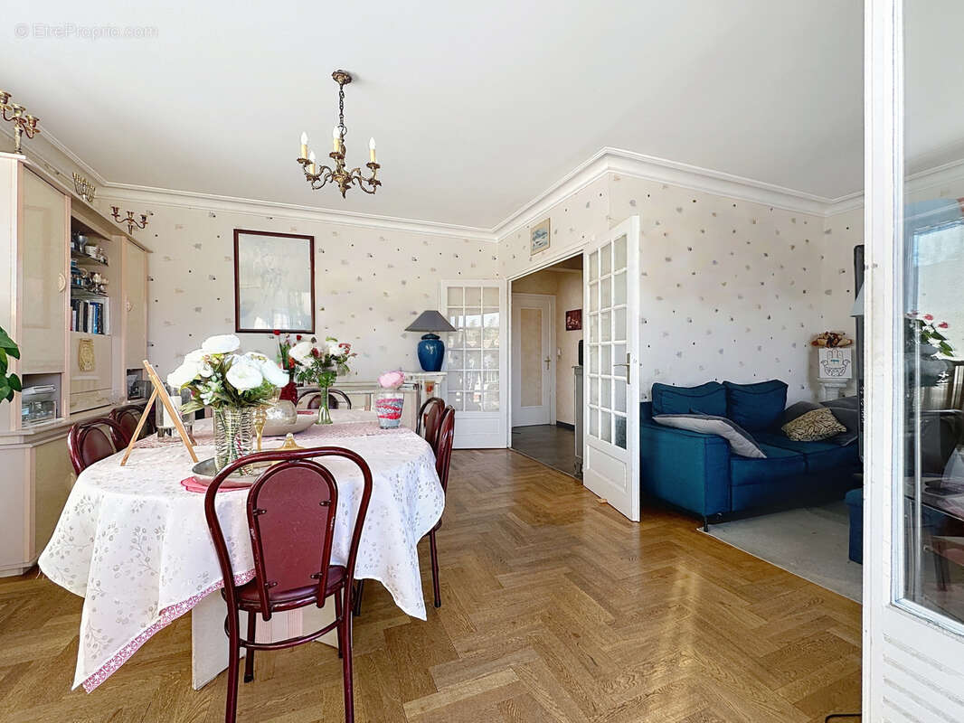 Maison à TASSIN-LA-DEMI-LUNE