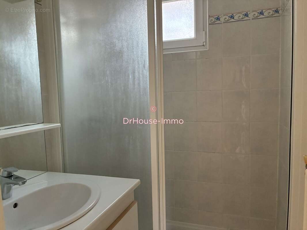 Appartement 39 m² à Valence  - photo 7