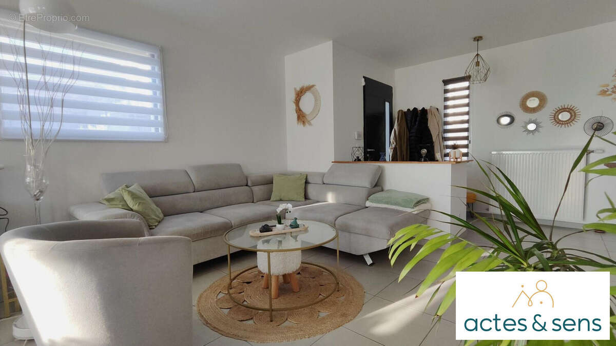 Maison à CHAPAREILLAN