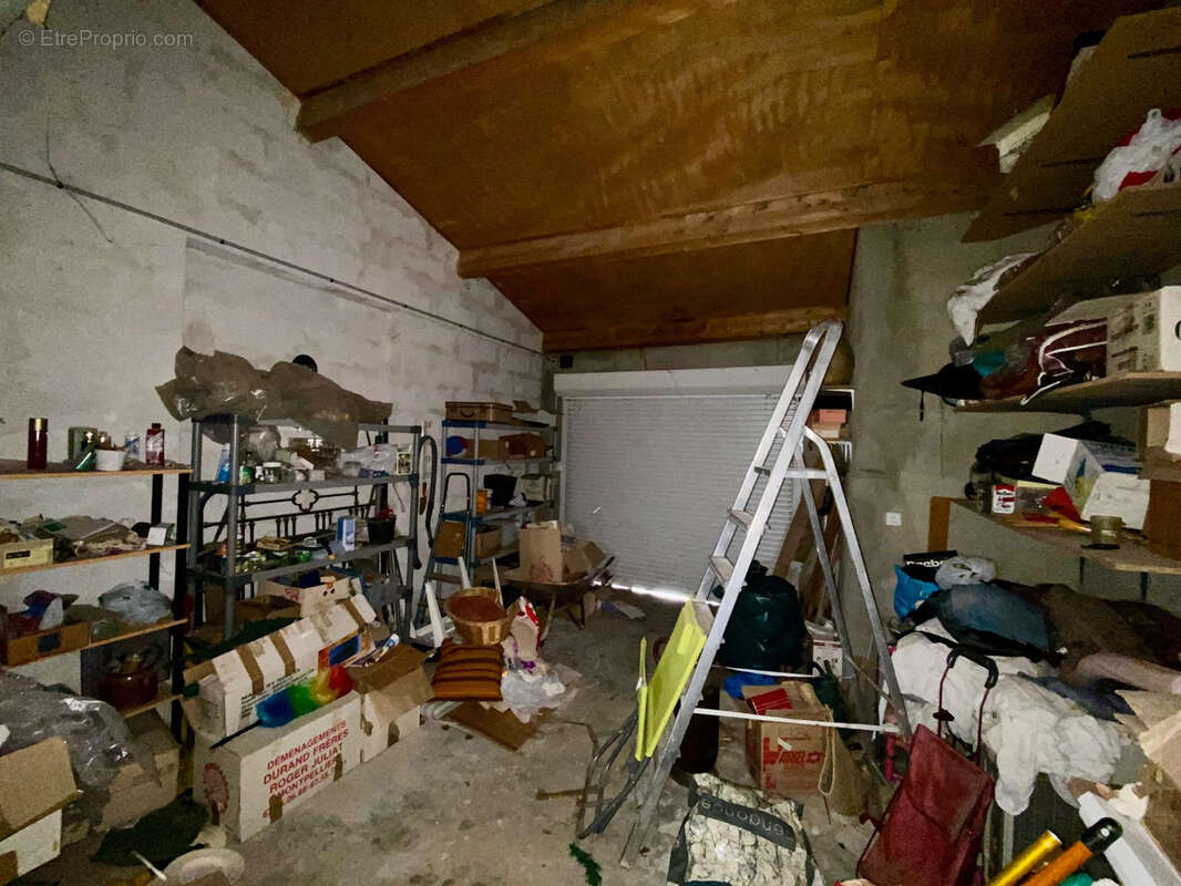 Maison à SAINT-CLEMENT-DE-RIVIERE