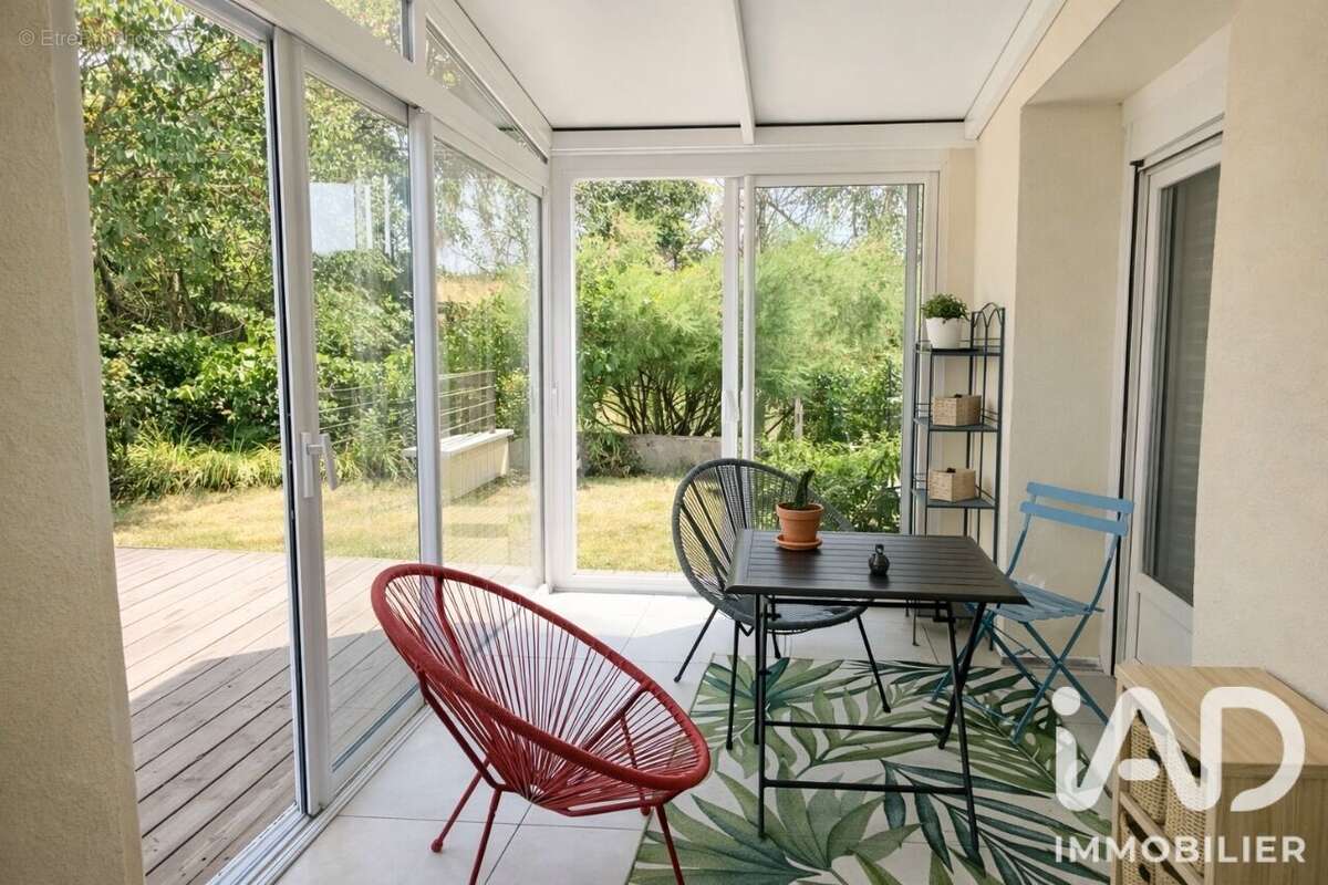 Photo 4 - Maison à CORDELLE