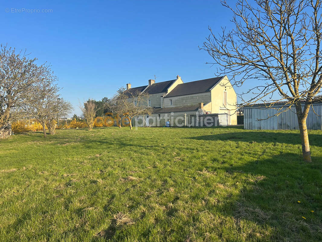Maison à BARON-SUR-ODON