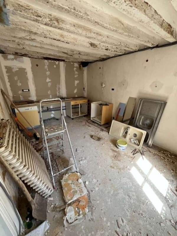 Maison de Bourg à rénover - photo 8
