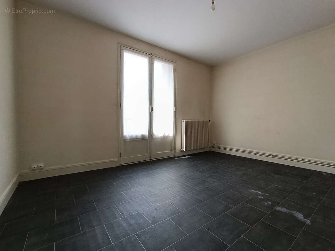 Appartement à LUCE