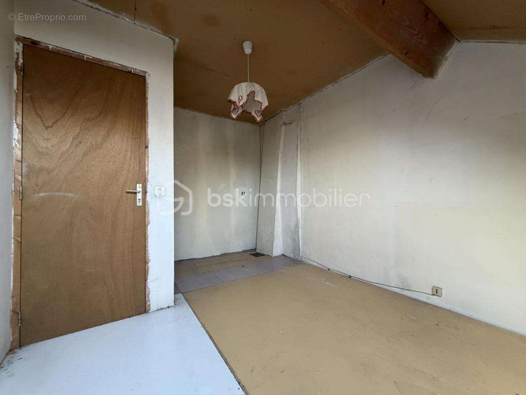 Maison à BALLAINVILLIERS