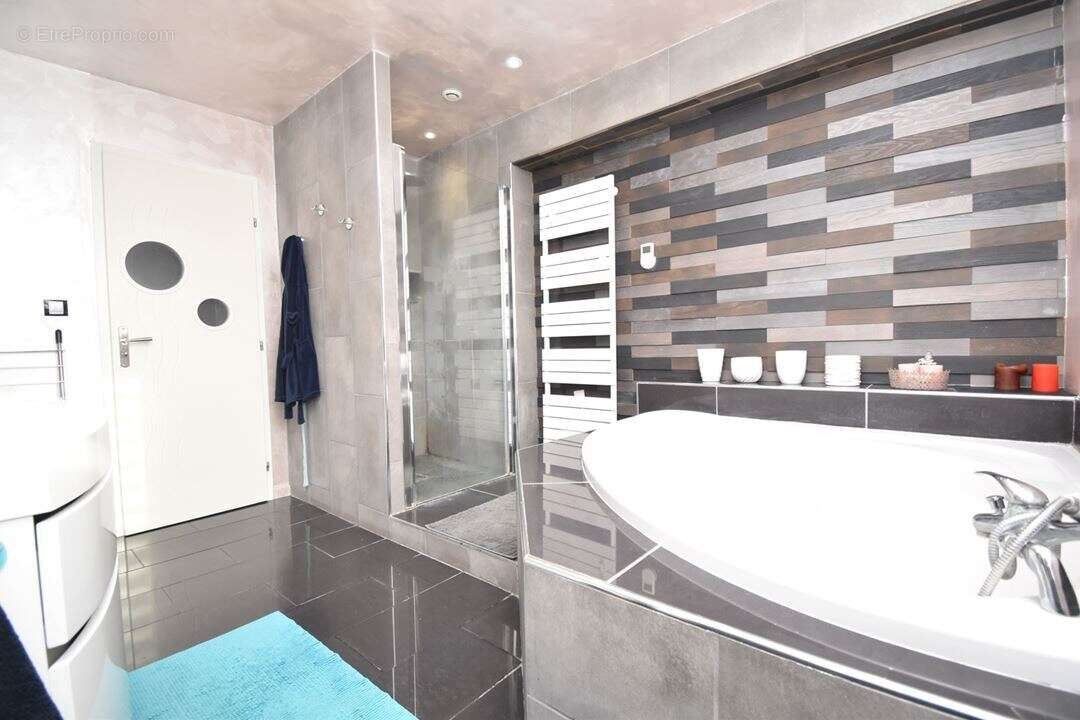 Maison 136 m² à Montigny-En-Ostrevent  - photo 7