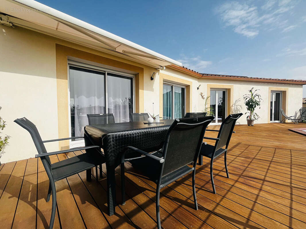 Maison à ORGNAC-L'AVEN