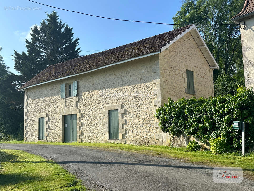 Domaine de Caractère avec Ancien Moulin et Berges Privatives, à Proximité de Saint-Émilion - photo 7