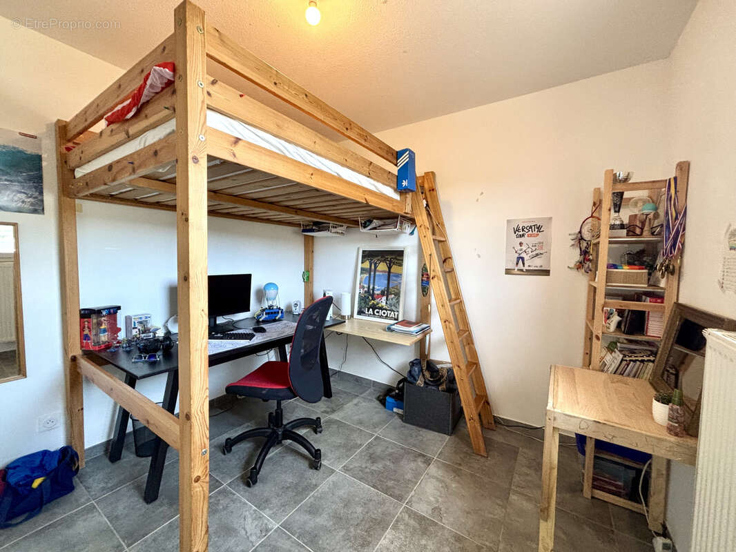 Maison à LE CASTELLET