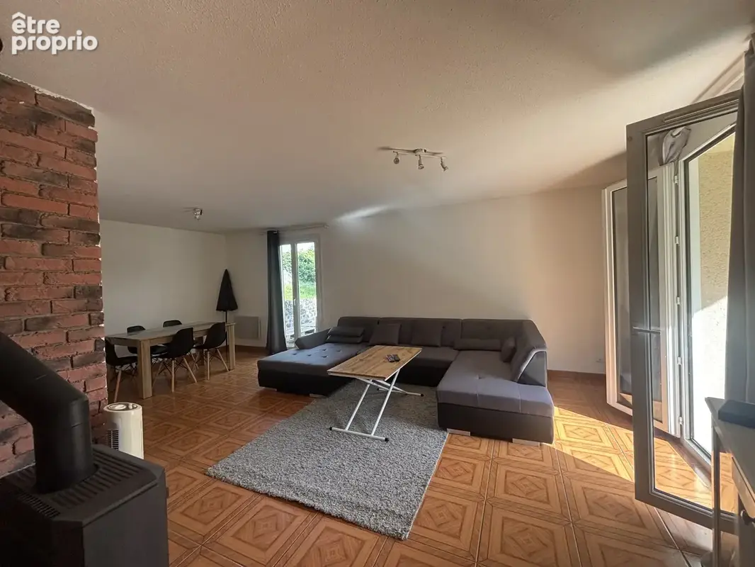 Maison Plain pied 4 pièces sur demi sous sol AURILLAC (15000) - photo 3