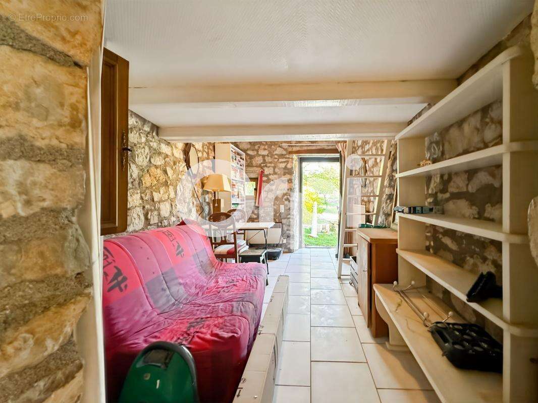 Maison à SAINT-ALBAN-AURIOLLES