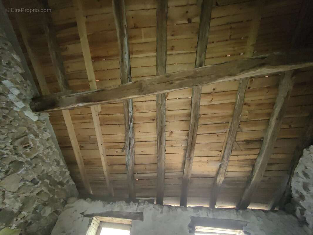 Maison à CONFOLENS