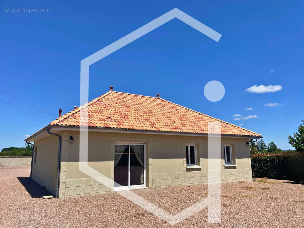 Maison à LA CHARITE-SUR-LOIRE