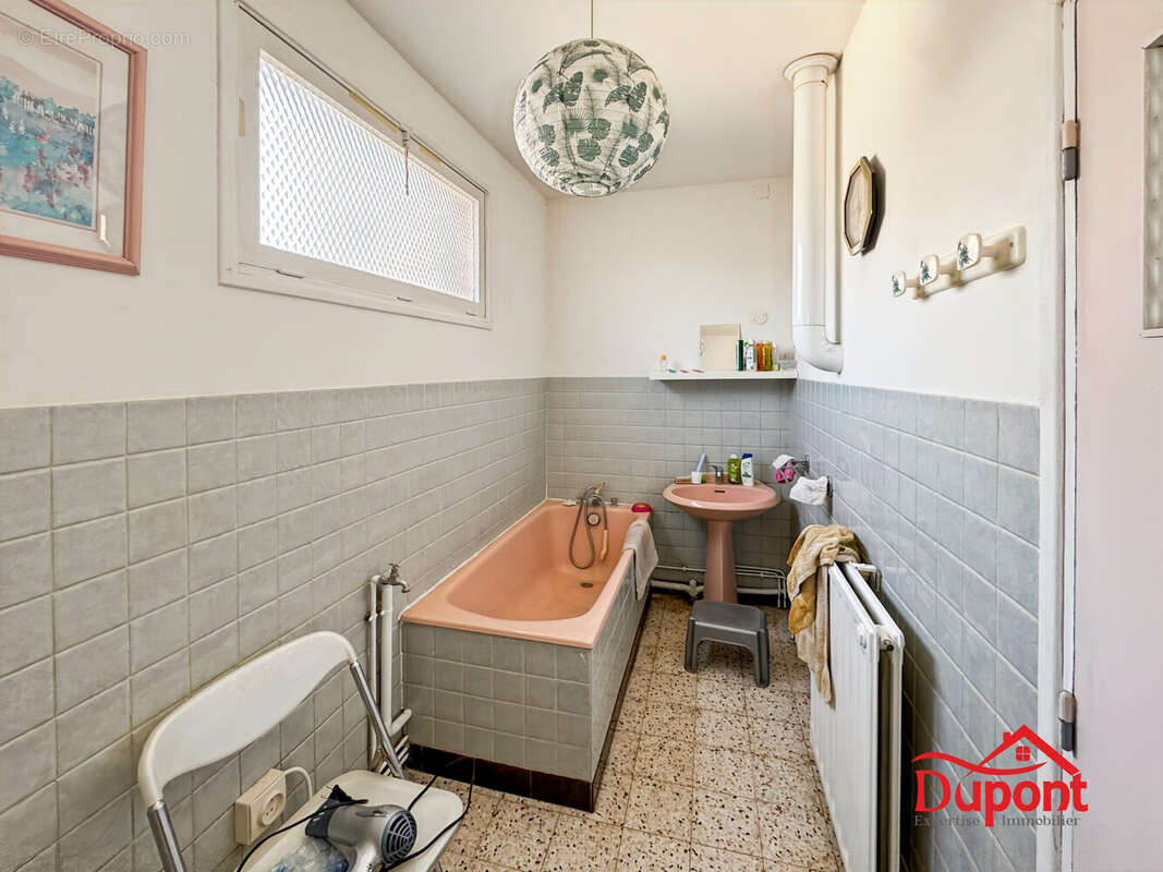 Maison à AVESNES-LES-AUBERT