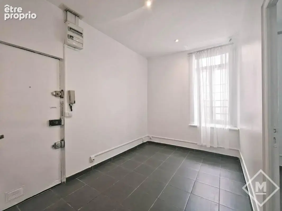 Appartement à MARSEILLE-4E