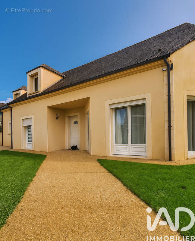 Photo 2 - Maison à MONTCEAUX-LES-MEAUX