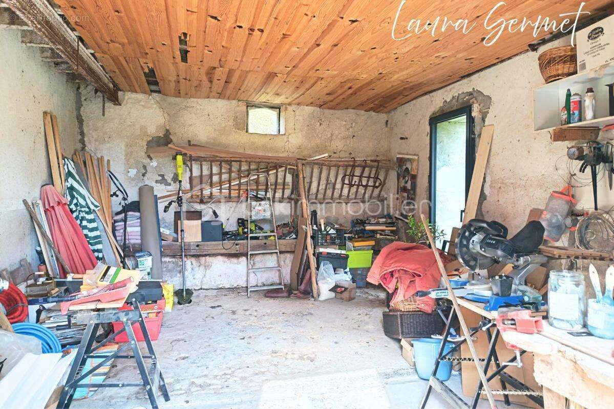 Maison à VICQ-SUR-NAHON